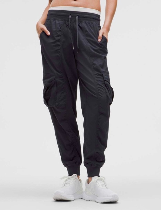 lululemon athletica Pants - Lululemon Dance Studio Cargo Jogger Relaxed-Fit Mid-Rise black size L (2 of 2)